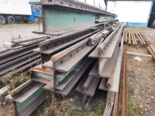 Балка двутавровая 25ш2