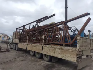 Демонтаж кранов всех типов для перебазировки и утилизации