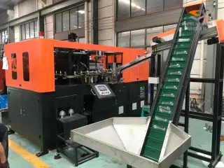 Оборудование для линии выдува и розлива питьевой негазированной воды в ПЭТ тару объемом 5 л, производительностью 1500 бут/ч