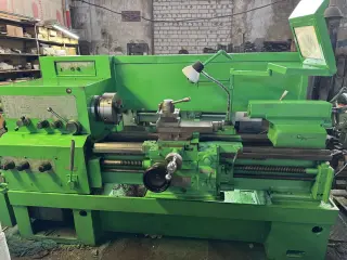 Токарно-винторезный станок МК6056 (аналог 16К25) РМЦ 1000