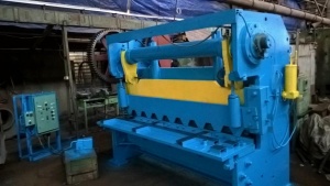 Ножницы гильотинные Н3121