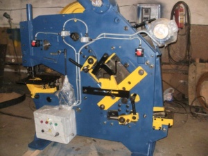 пресс-ножницы НГ5222 НГ5223 НВ5222 станок для пробивки отверстий в металле круглой и овальной формы станок для пробивки отверстий в металле