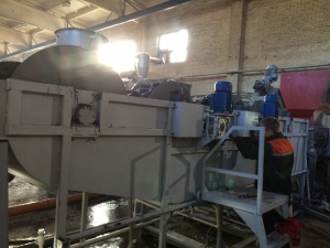 Флотационная мойка, до 800 кг/час, 5 барабанов, выгрузной шнек