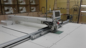 Швейный автомат стегальный с программным управлением