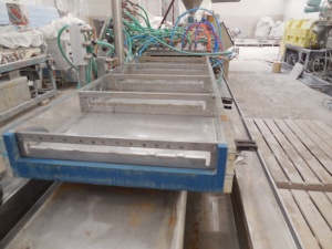 Линию Greiner AG для производства ПВХ подоконника экструдер KMD-110