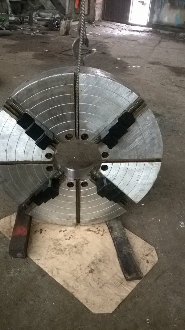 Патрон токарный 4-х кулачковый Ф1000 мм