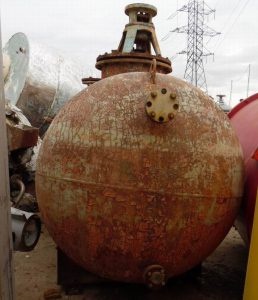 Емкость нержавеющая, объем — 3,5 куб.м., горизонтального исполнения