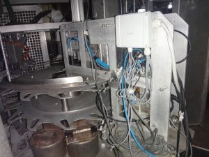 Разливочный автомат молочных продуктов в упаковку пюр пак (pure pak) Я1-ОРП-1