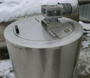 Емкость нержавеющая, новая,объем — 0,175 куб.м.,рубашка, эл. нагрев, термос, мешалка