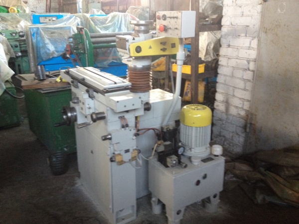 Универсально-заточной станок 3Д641Е