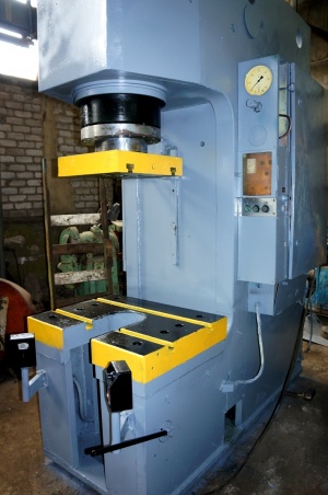 Прессовое оборудование и станки