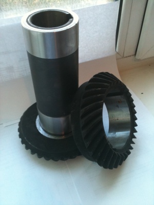 Шестерни конические гипоидная пара 6Т83Ш. Подшипник 17920Л на 16Д20. 697920Л шпиндель 16Д20