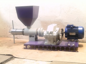 Маслопресс шнековый,олийныця,маслодавка,маслобойка,маслобойня