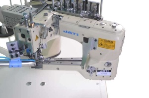 4-х игольная швейная машина JATI JT-62G-02/DS с рукавной платформой, шов Флэтлок