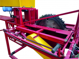 Станок брусующий СЛД-4П-1000M (с эл/дв-ми 30 кВт) с вытяжным механизмом, с кантователем бревна (с частотным преобразователем)