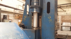 Листогиб с поворотной балкой ИВ2144П листогибочная машина,листогибочный станок ив2144 2005г.в.пресс