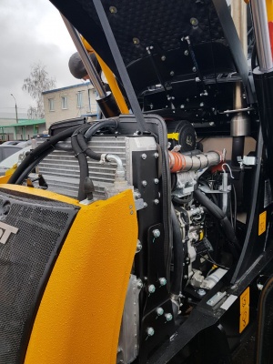 Экскаватор-погрузчик MST M544