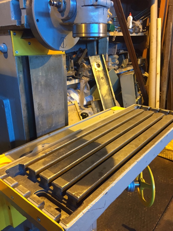 Фрезерный станок Komunaros 676п 75г