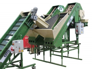 оборудование линия для автоматической фасовки упаковки овощей, картофеля, лука, моркови, корнеплодов в сетку УД-5+УП-1