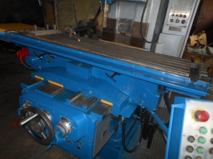 вальцы 16*2000мм, производство Германия, токарные СА564 (2001), СА562(2001 г.в.), 1к625ДГ (2001), 1к62д фрез. 6Т83Ш (2001), 6К82Ш (20