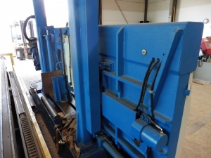 Knuth HB 810 L полуавтомат ленточно-пильный станок Mach4metal