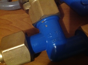 Клапан АЗТ-10-15/250, клапан КС 7141, клапан рампавый кс 7141 Клапаны предназначены для перекрытия газопроводов сжатого воздуха и продукто