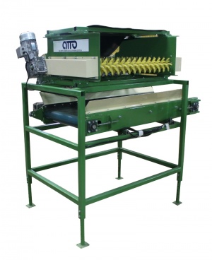 установка для отбивки земли с овощей к приемным бункерам КЛП-1 и КЛП-2