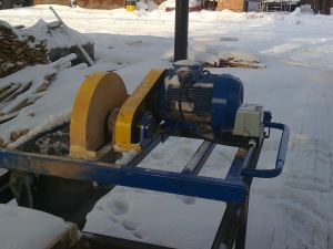 Однопильный кромкообрезной станок РБК-100