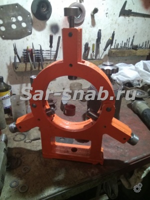 Люнет стальной неподвижный сварной