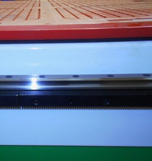 Трёхшпиндельный фрезерный станок с ЧПУ LTT-K1325-3A