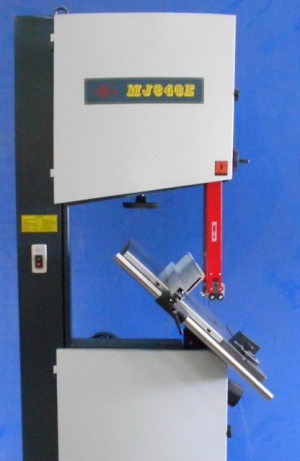 Станок ленточно-пильный вертикальный MJ346Е