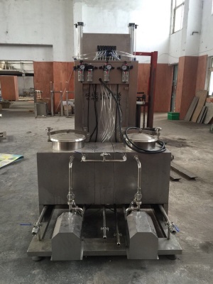 Машину для внутренней мойки кег на 2 поста