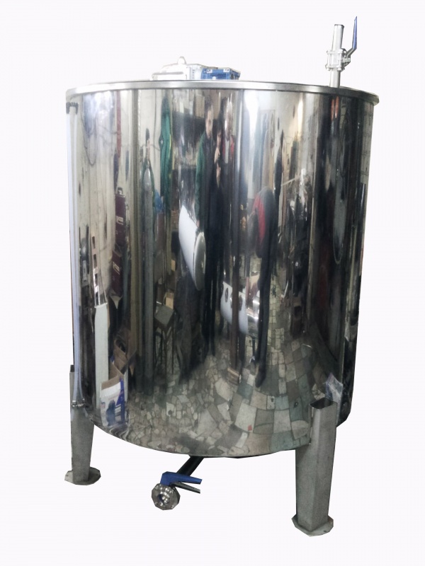 Емкость купажная типа КН (с рамным перемешивающим устройством)