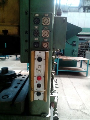 Пресс кривошипный Erfurt pkz 400/1000 усилие 400 тонн