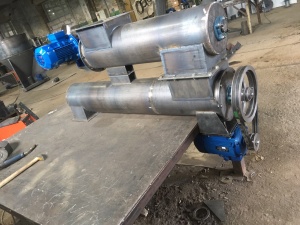 Дозатор-смеситель для гранулятора кам