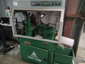 станок продольного точения JY-1525