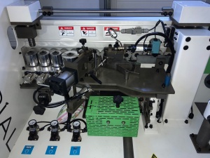 Станок для облицовывания кромок мебельных деталей WoodTec EdgeMatic 400