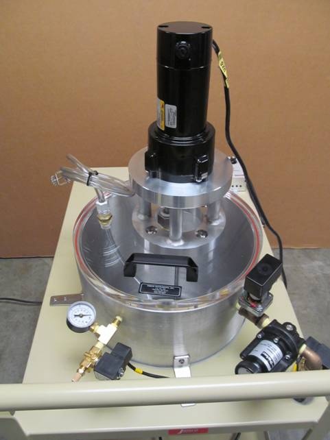 Вакуумный блендер - измельчитель