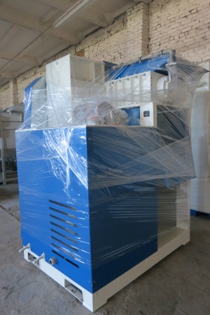 Шредер для измельчения бумаги, картона и тд