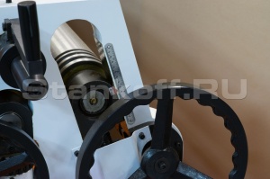 Электромеханический вальцовочный станок ESR-1550х3.5
