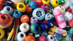 Клубкомотальные машины и оборудование для пряжи для ручного вязания