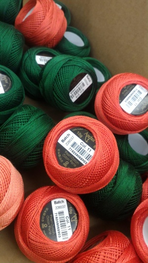 Клубкомотальные машины и оборудование для пряжи для ручного вязания