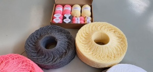 Клубкомотальные машины и оборудование для пряжи для ручного вязания