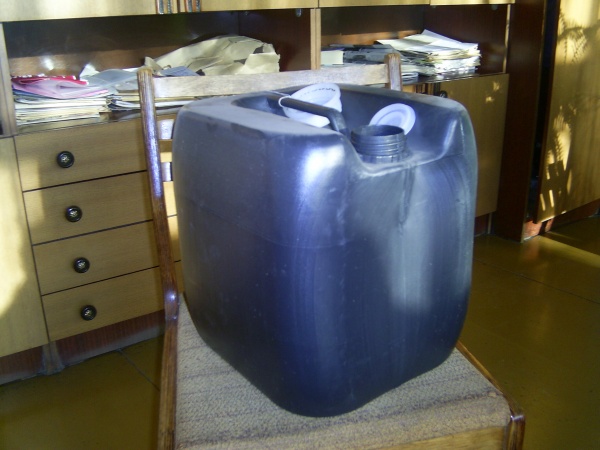 Канистра евро 20 литров с крышкой