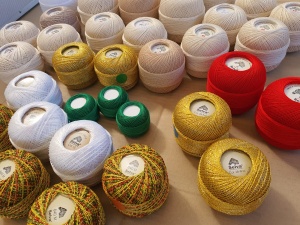 Клубкомотальные машины и оборудование для пряжи для ручного вязания