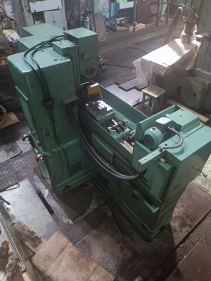 Станок шлицешлифовальный 3В451ВФ20