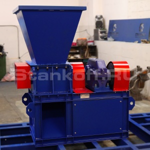 Двухвальный шредер для пластика, резины, древесины, бумаги, стекла ДШВ-мини 400