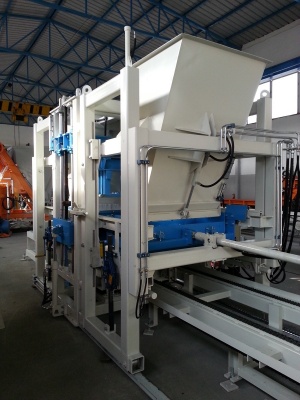 Вибропресс для производства тротуарной плитки Sumab R-400 Start (Швеция)