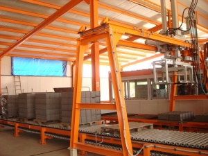 Вибропресс для производства тротуарной плитки SUMAB R-1500 (2000-2500 м2/смена)Швеция