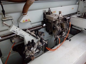 Кромкооблицовочный станок Brandt KDF630